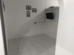 Kamar Tengah