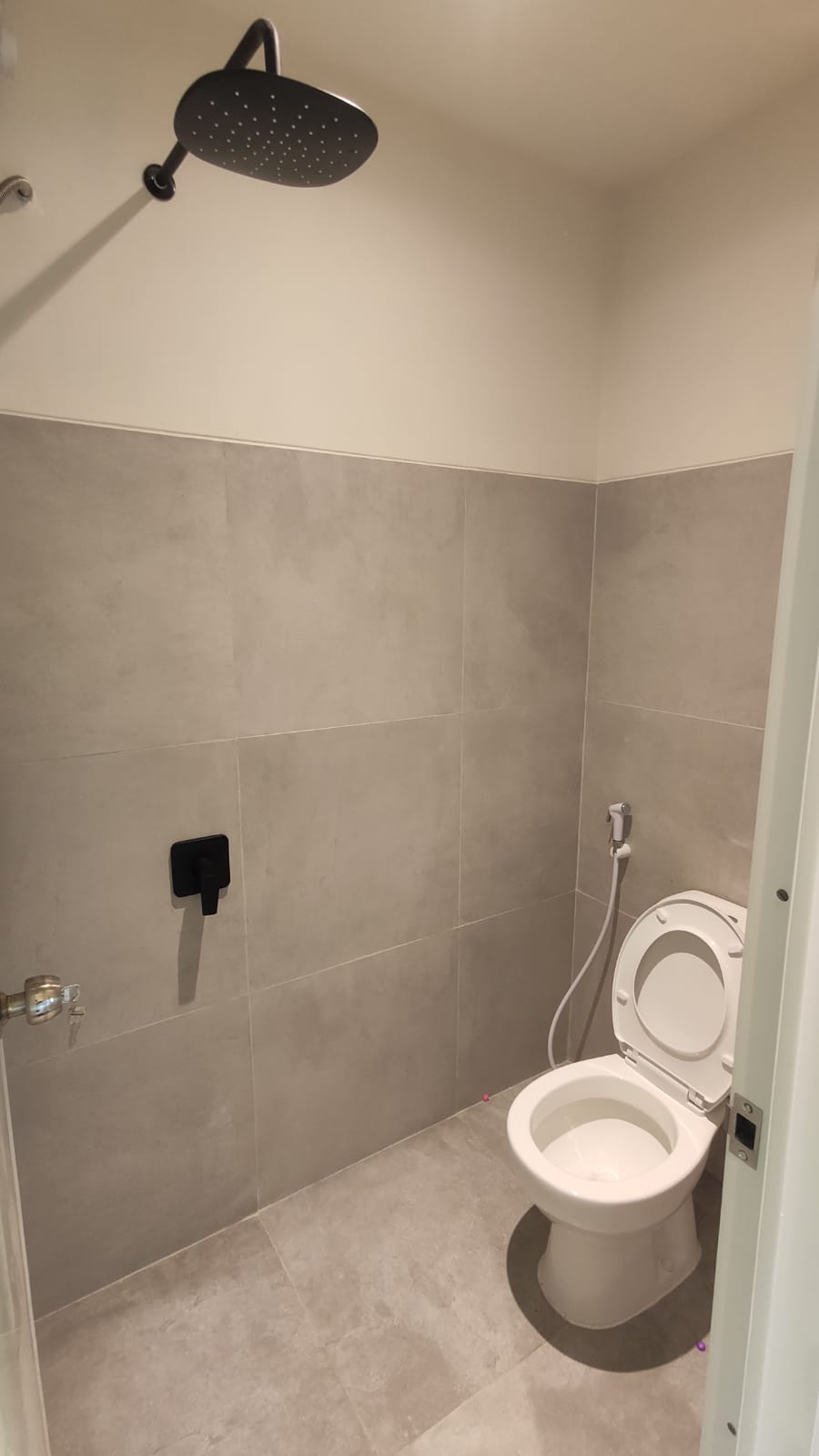 kamar mandi kos eksklusif sleman jogja