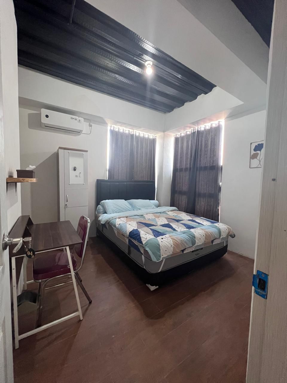 kamar tidur lengkap kost eklusif maguwoharjo jogja